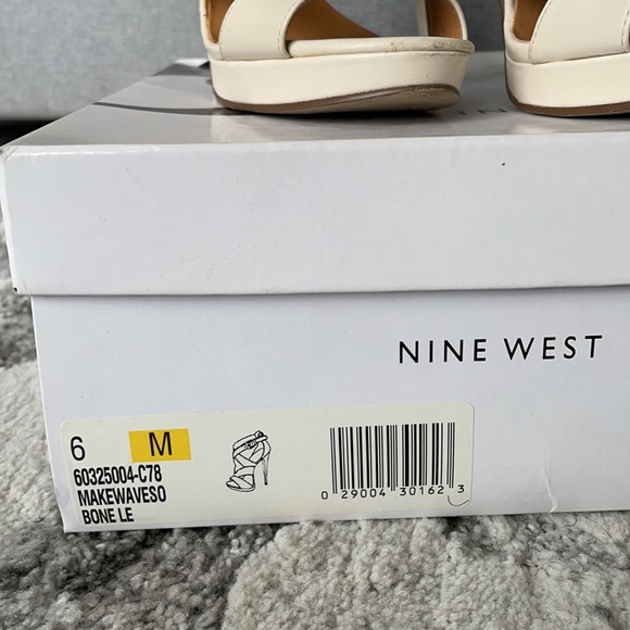 Nine West Size 6 Strappy Heels - Picture 4 of 5